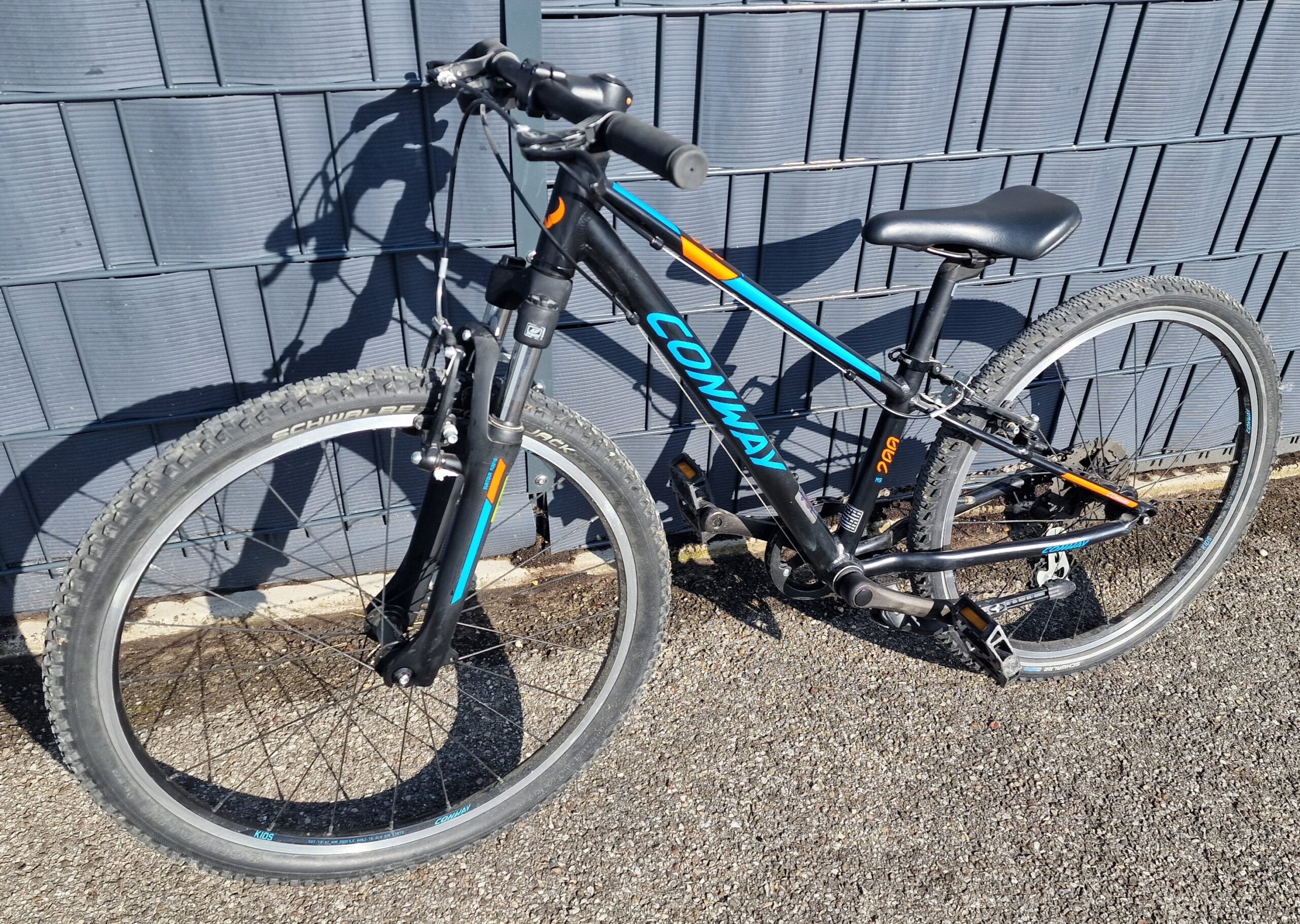 Neuwertiges 24 Zoll Conway MS 200 Suspension NP399€